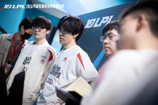 备和场地设 备和场地设